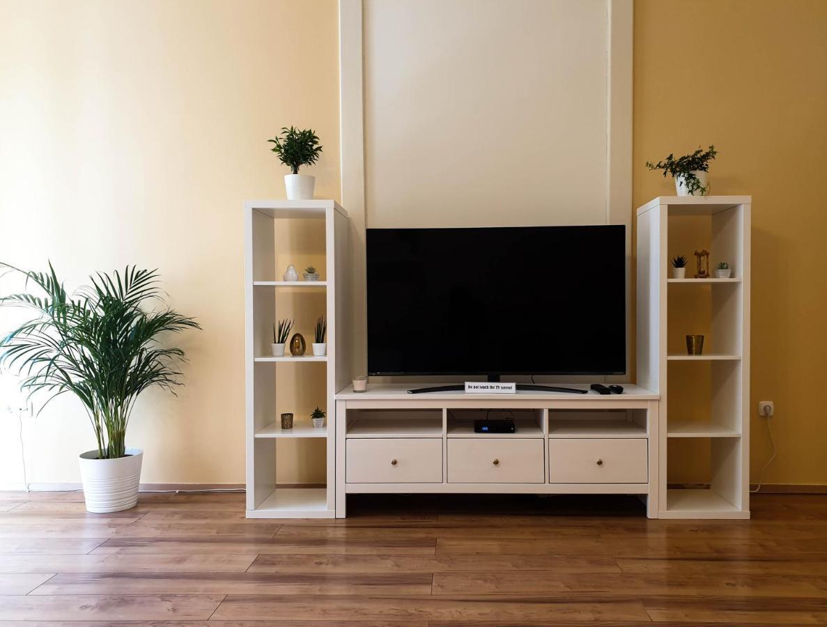 דירות בודפשט Corvin City Center Kisfaludy Apartman מראה חיצוני תמונה